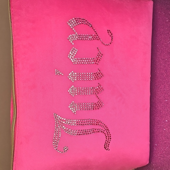 πHPπJuicy Couture πNWOTπ Beautiful Pink Velvety Large Cosmetic Bag!πππ - Picture 5 of 10